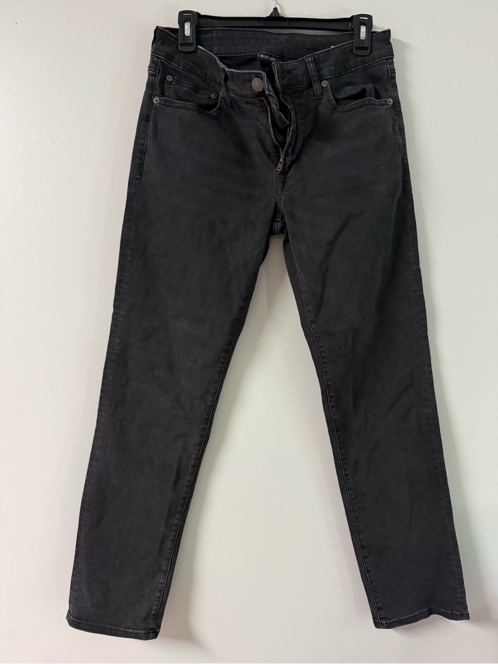 Women's Black Slim Straight Jeans American Eagle - Picture 1 of 4